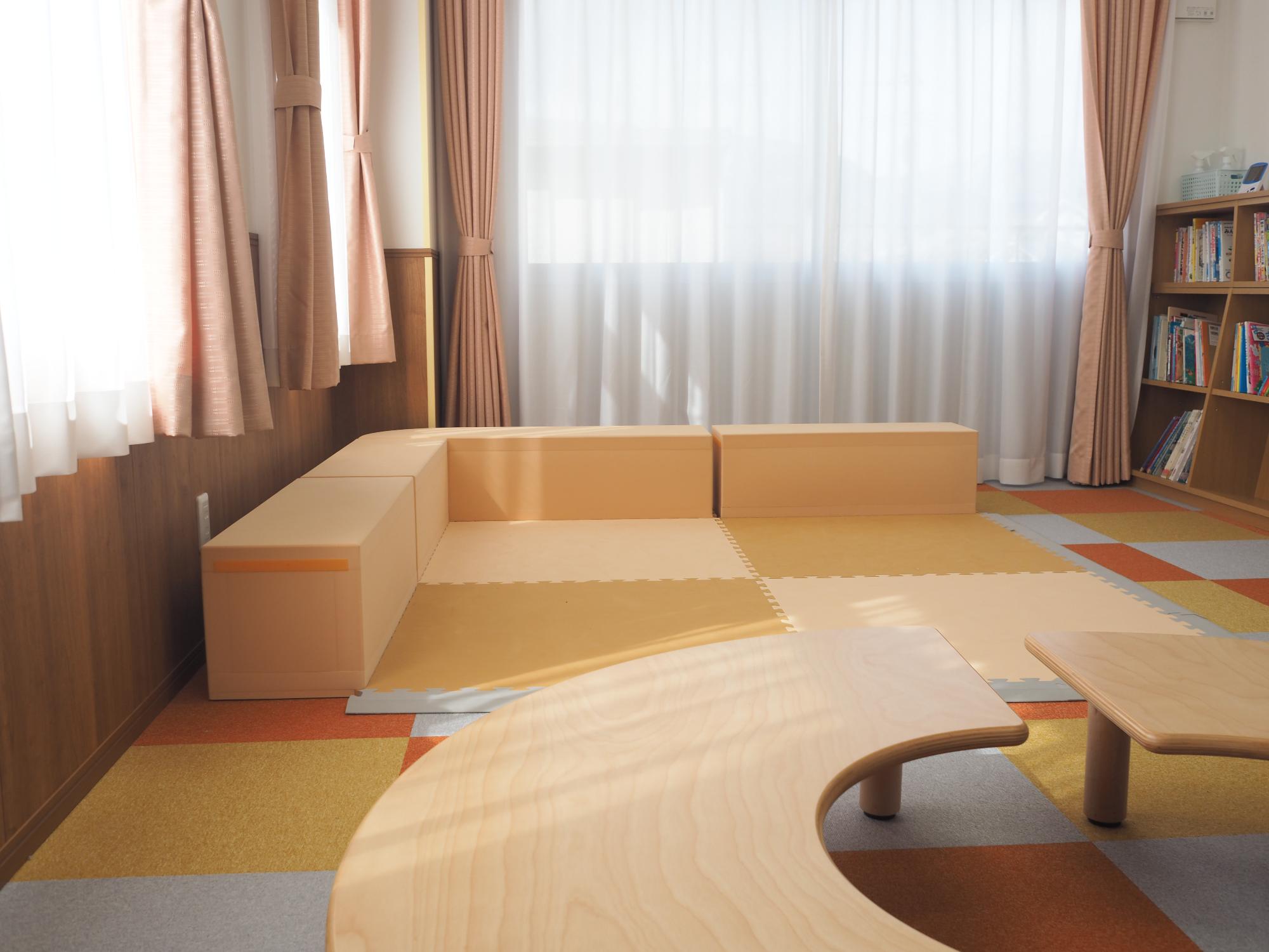 杉の子児童館図書室
