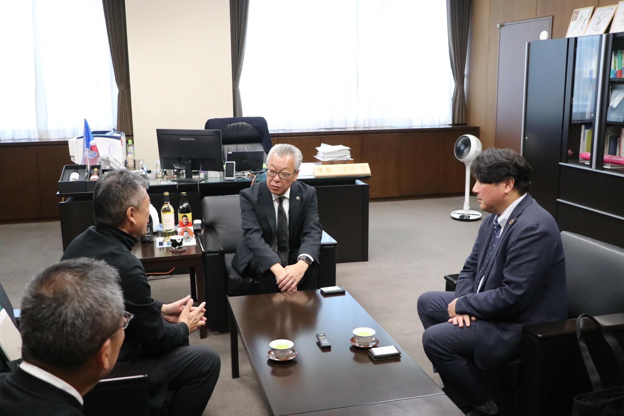 語る会アドヴォネクスト