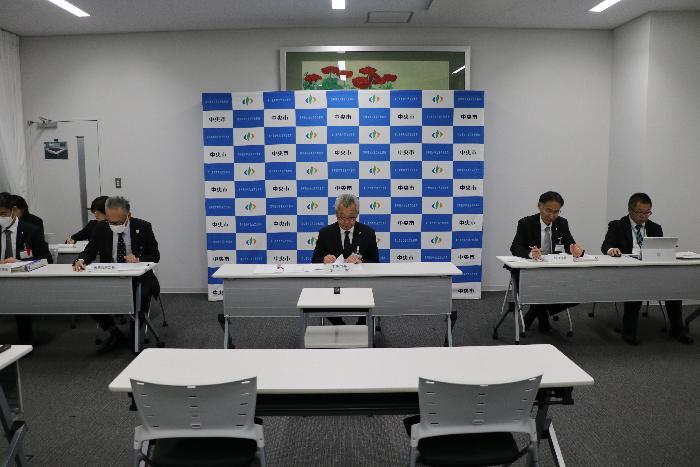 20251128記者会見全体